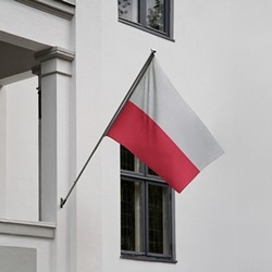 Когда вывешивать польский флаг